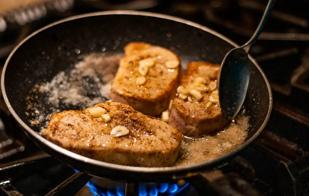 pairing white wine with pan seared pork chops